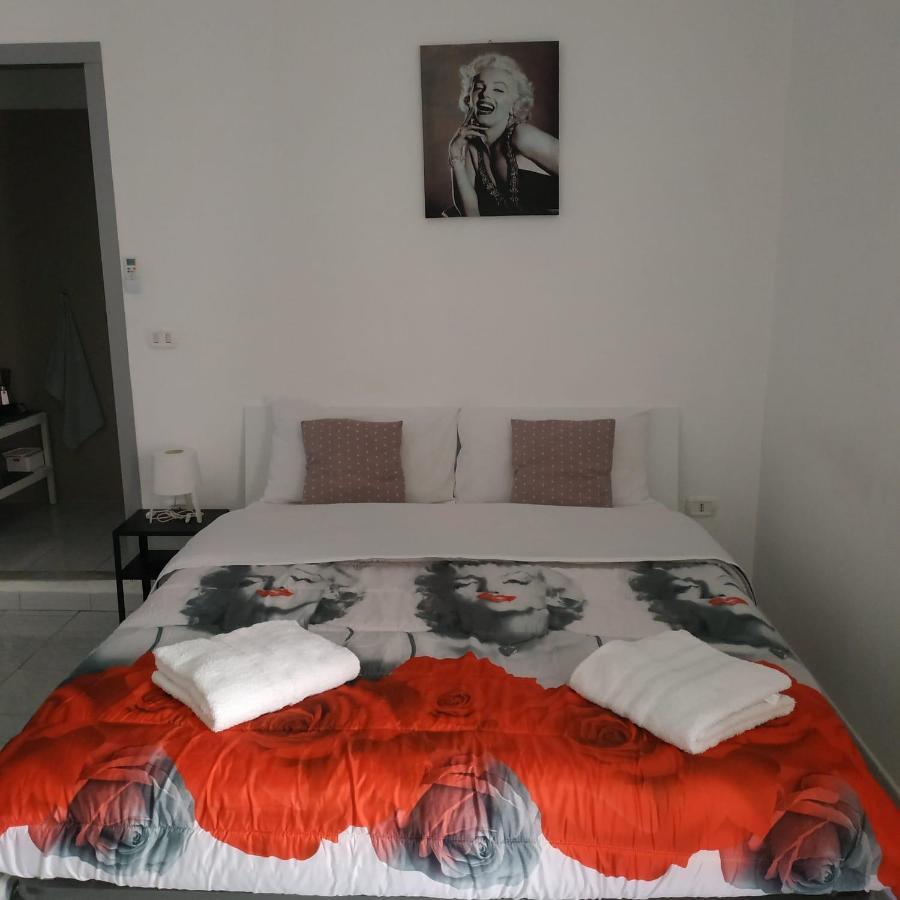 Titty House Apartment